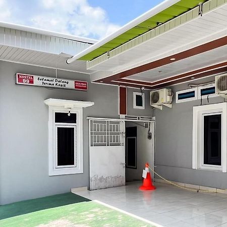 Kostel 99 Pangkal Pinang Redpartner Hotel Exterior photo